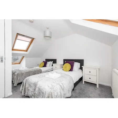 Apartamento Modern Bright & Spacious. Ideal For City Up To 8 York