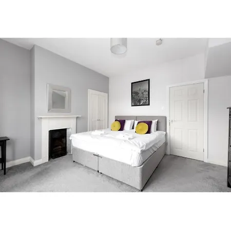 Apartamento Modern Bright & Spacious. Ideal For City Up To 8 York